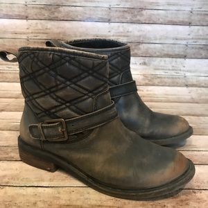 Women’s LUCKY BRAND quilted leather boots Sz 7